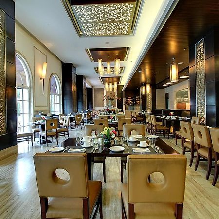 The Pllazio Hotel Gurgaon Exterior photo