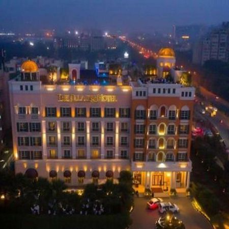 The Pllazio Hotel Gurgaon Exterior photo