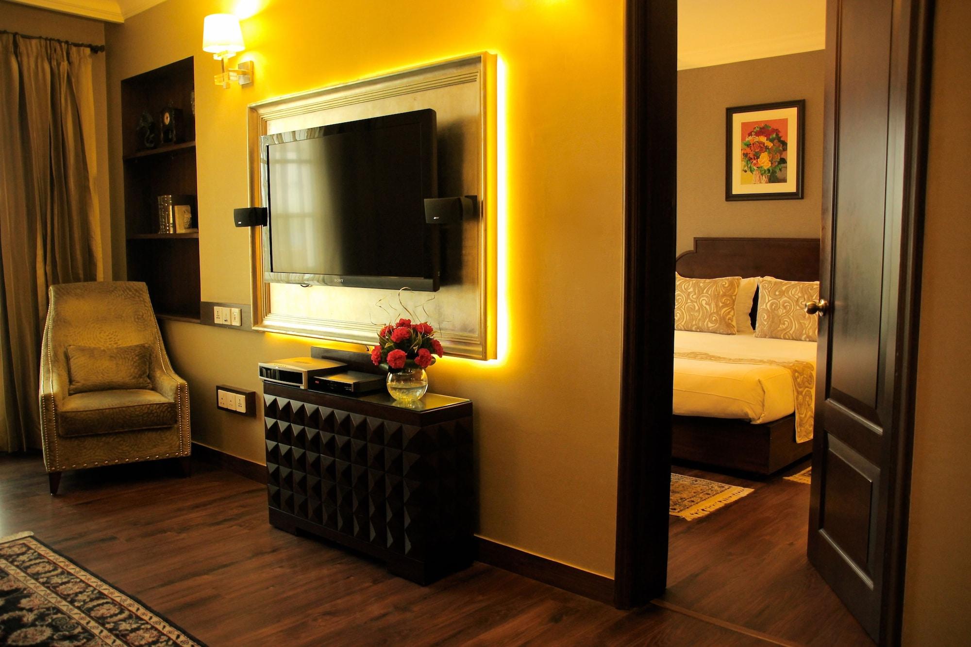 The Pllazio Hotel Gurgaon Exterior photo