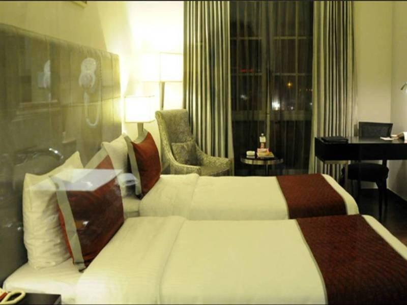The Pllazio Hotel Gurgaon Exterior photo