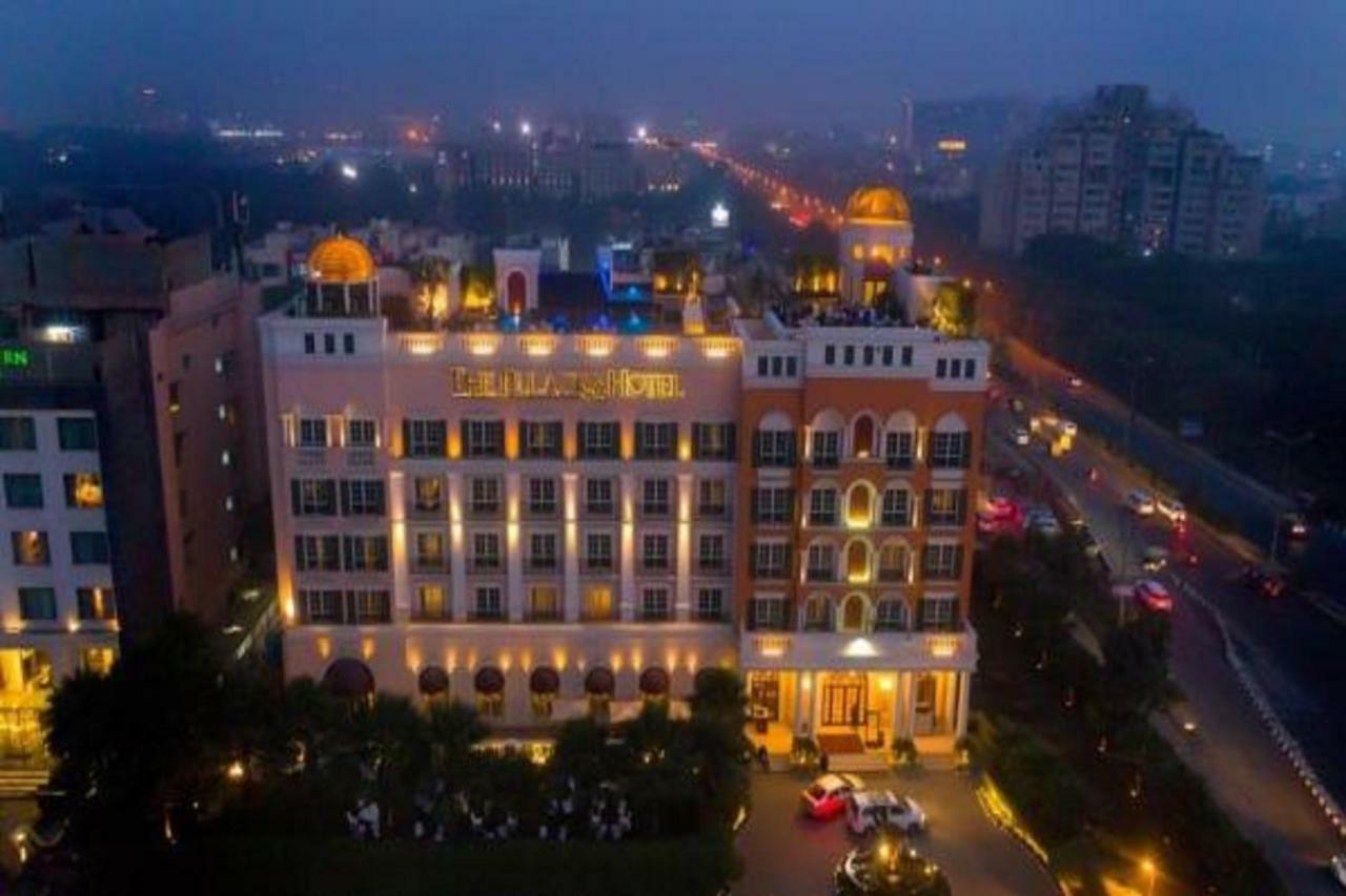 The Pllazio Hotel Gurgaon Exterior photo